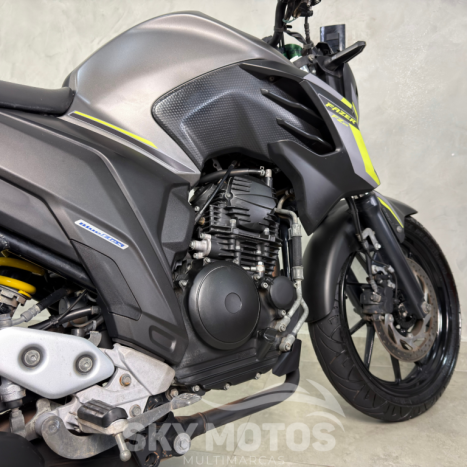 YAMAHA FZ 25 250 Fazer Flex , Foto 8
