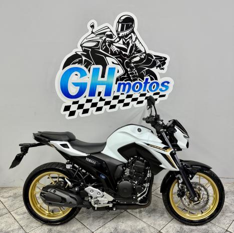 YAMAHA FZ 25 250 Fazer Flex , Foto 1