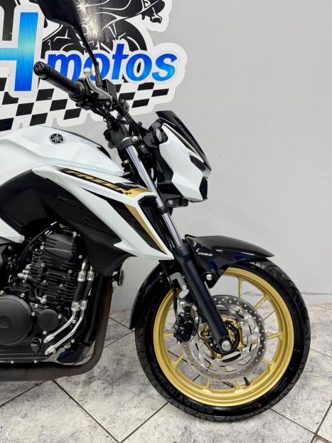 YAMAHA FZ 25 250 Fazer Flex , Foto 2