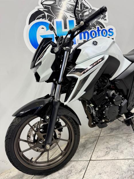 YAMAHA FZ 25 250 Fazer Flex , Foto 6