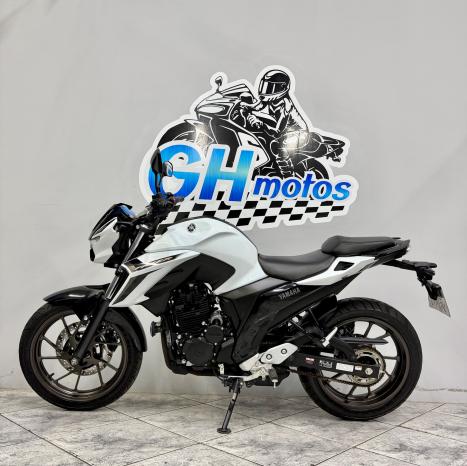 YAMAHA FZ 25 250 Fazer Flex , Foto 8