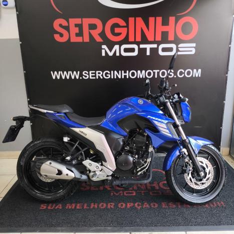 YAMAHA FZ 25 250 Fazer Flex , Foto 1