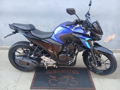 YAMAHA FZ 25 250 Fazer Flex , Foto 1