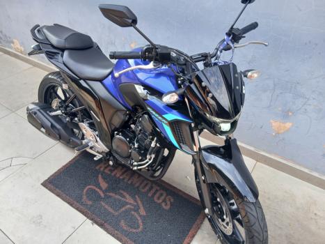YAMAHA FZ 25 250 Fazer Flex , Foto 2
