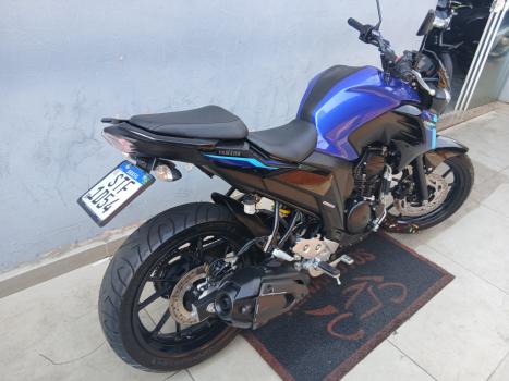 YAMAHA FZ 25 250 Fazer Flex , Foto 4