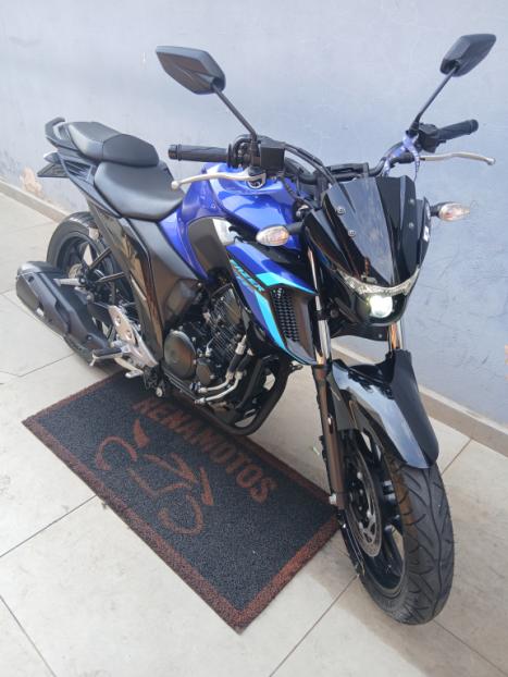 YAMAHA FZ 25 250 Fazer Flex , Foto 5
