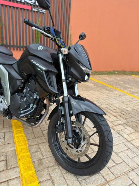 YAMAHA FZ 25 250 Fazer Flex , Foto 2