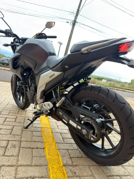 YAMAHA FZ 25 250 Fazer Flex , Foto 7