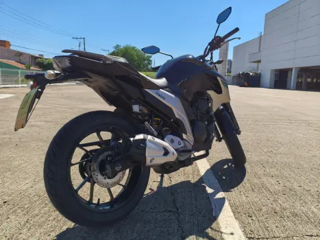 YAMAHA FZ 25 250 Fazer Flex , Foto 6