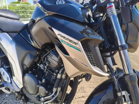 YAMAHA FZ 25 250 Fazer Flex , Foto 9