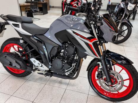 YAMAHA FZ 25 250 Fazer Flex , Foto 3