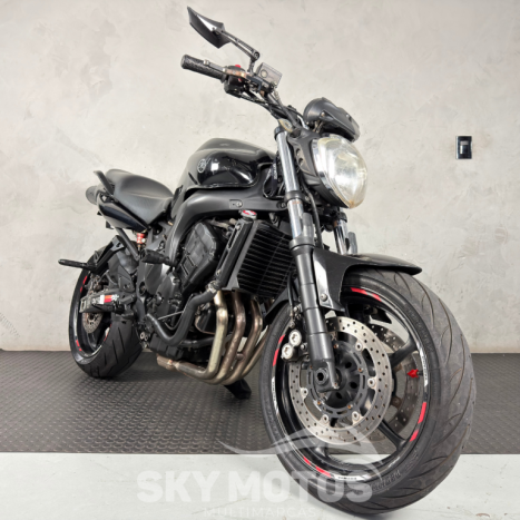 YAMAHA FZ6 Fazer 600 N, Foto 3