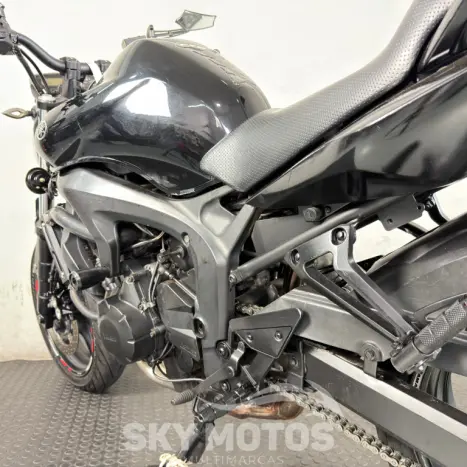 YAMAHA FZ6 Fazer 600 N, Foto 17