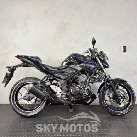 YAMAHA MT-03 300 , Foto 1