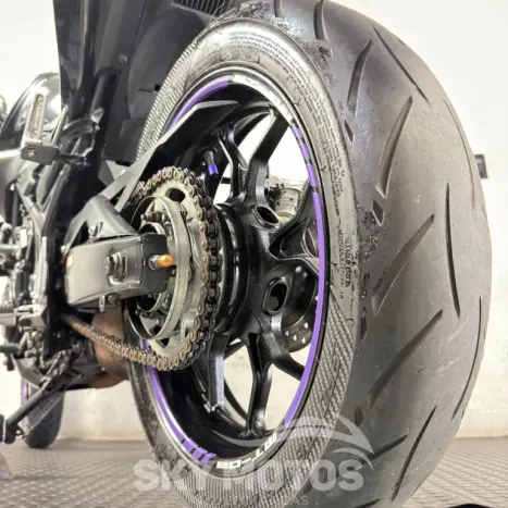 YAMAHA MT-03 300 , Foto 18