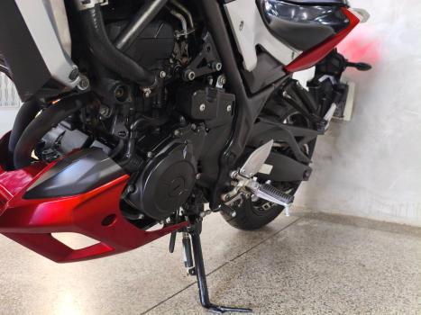 YAMAHA MT-03 300 , Foto 10