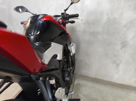 YAMAHA MT-03 300 , Foto 12