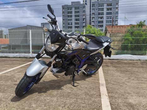 YAMAHA MT-03 300 , Foto 1