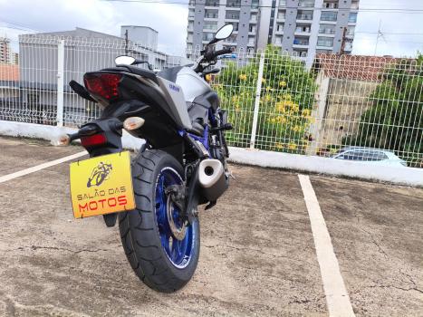 YAMAHA MT-03 300 , Foto 10