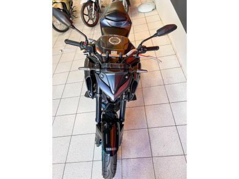 YAMAHA MT-03 300 ABS, Foto 4
