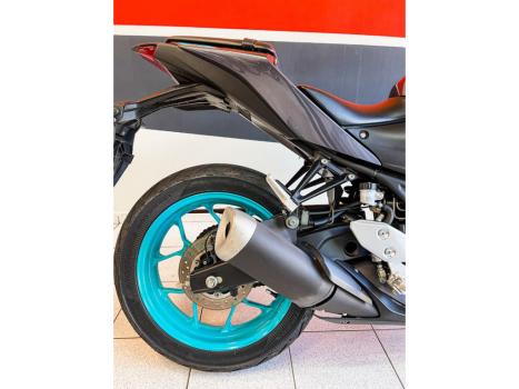YAMAHA MT-03 300 ABS, Foto 9