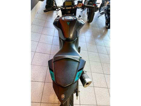 YAMAHA MT-03 300 ABS, Foto 10