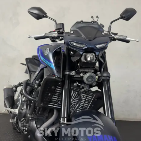 YAMAHA MT-03 300 ABS, Foto 5