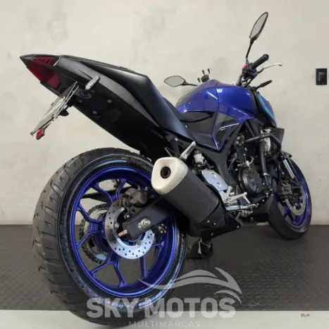 YAMAHA MT-03 300 ABS, Foto 9