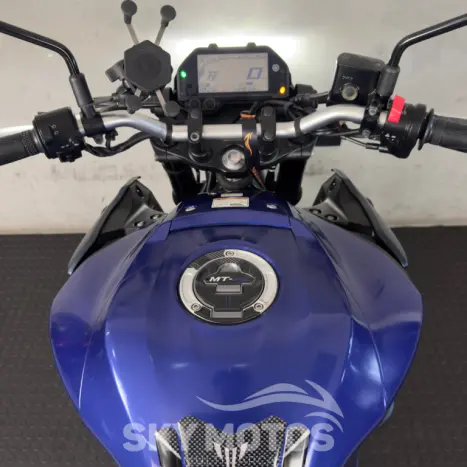 YAMAHA MT-03 300 ABS, Foto 11