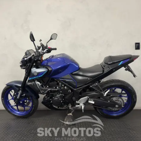 YAMAHA MT-03 300 ABS, Foto 12