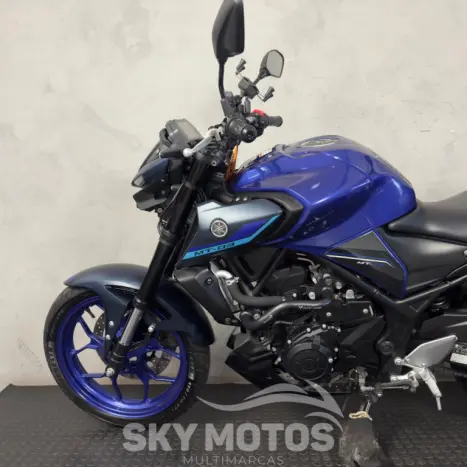 YAMAHA MT-03 300 ABS, Foto 13