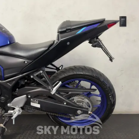 YAMAHA MT-03 300 ABS, Foto 14