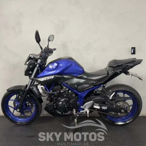 YAMAHA MT-03 300 ABS, Foto 9