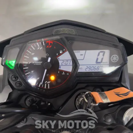 YAMAHA MT-03 300 ABS, Foto 20