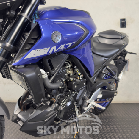 YAMAHA MT-03 300 ABS, Foto 16