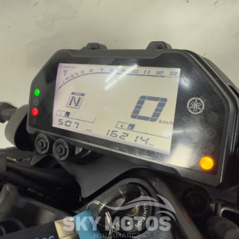 YAMAHA MT-03 300 ABS, Foto 17