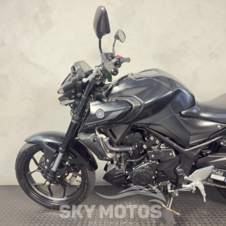 YAMAHA MT-03 300 ABS, Foto 5