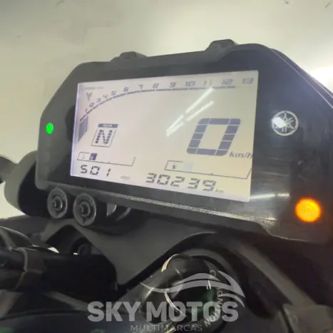 YAMAHA MT-03 300 ABS, Foto 18
