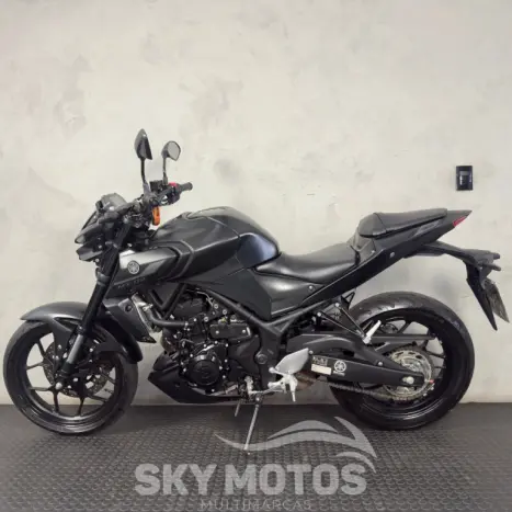 YAMAHA MT-03 300 ABS, Foto 11