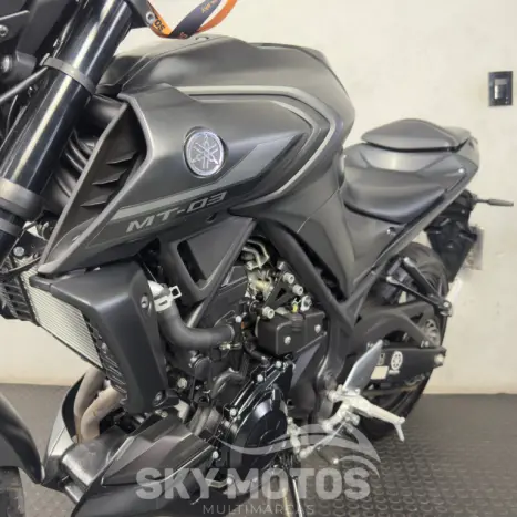 YAMAHA MT-03 300 ABS, Foto 14