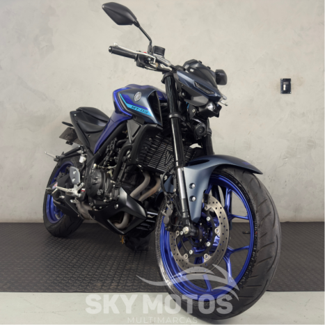 YAMAHA MT-03 300 ABS, Foto 4