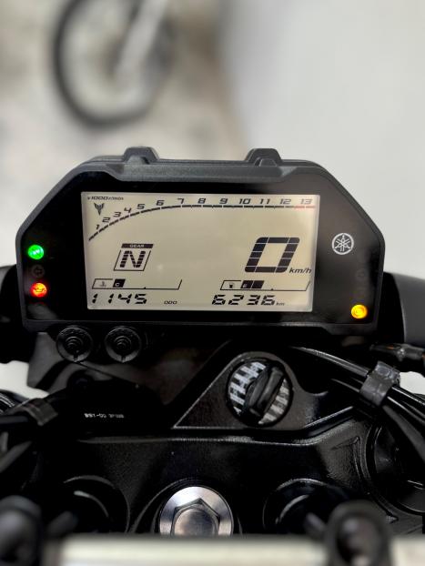 YAMAHA MT-03 300 ABS, Foto 5
