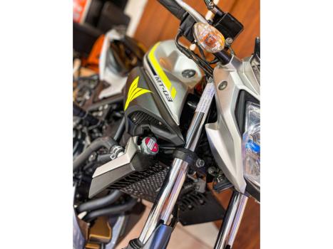 YAMAHA MT-03 300 ABS, Foto 6