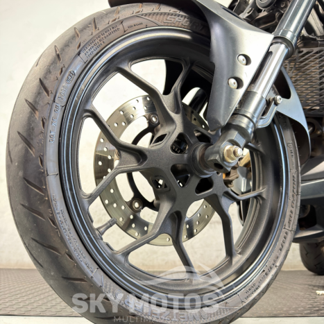 YAMAHA MT-03 300 ABS, Foto 17