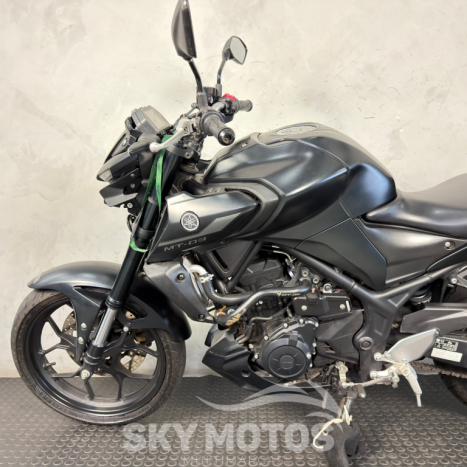 YAMAHA MT-03 300 ABS, Foto 20