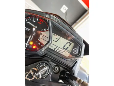 YAMAHA MT-03 300 ABS, Foto 10