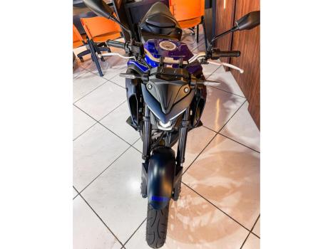 YAMAHA MT-03 300 ABS, Foto 4