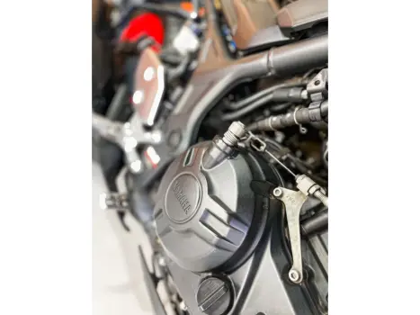 YAMAHA MT-03 300 ABS, Foto 7