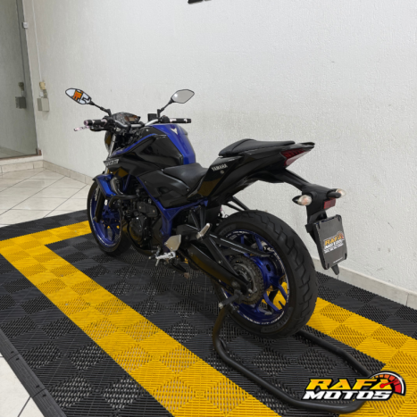 YAMAHA MT-03 300 ABS, Foto 7