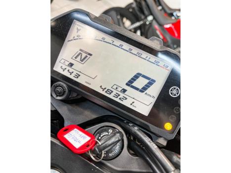 YAMAHA MT-03 300 ABS, Foto 10